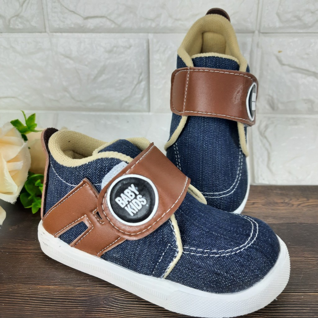 [TAMAN SEPATUKU] SEPATU TRENDY MURAH SNEAKER DENIM ANAK LAKI-LAKI  1-6 TAHUN CAX09