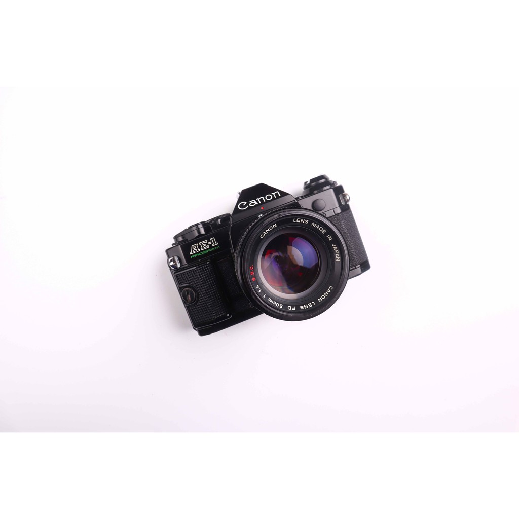 Kamera Analog SLR Canon AE-1 Program Mint Condition 