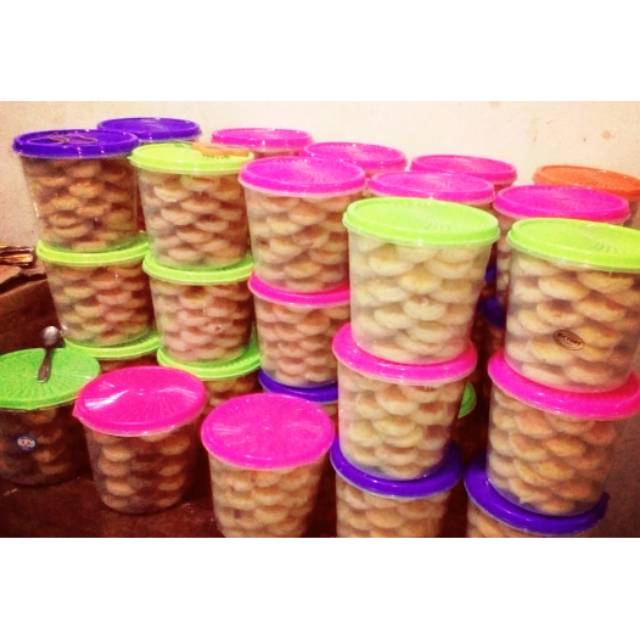 

Kue kacang 975 gram, kue lebaran murah, enak, cocok untuk parcel lebaran