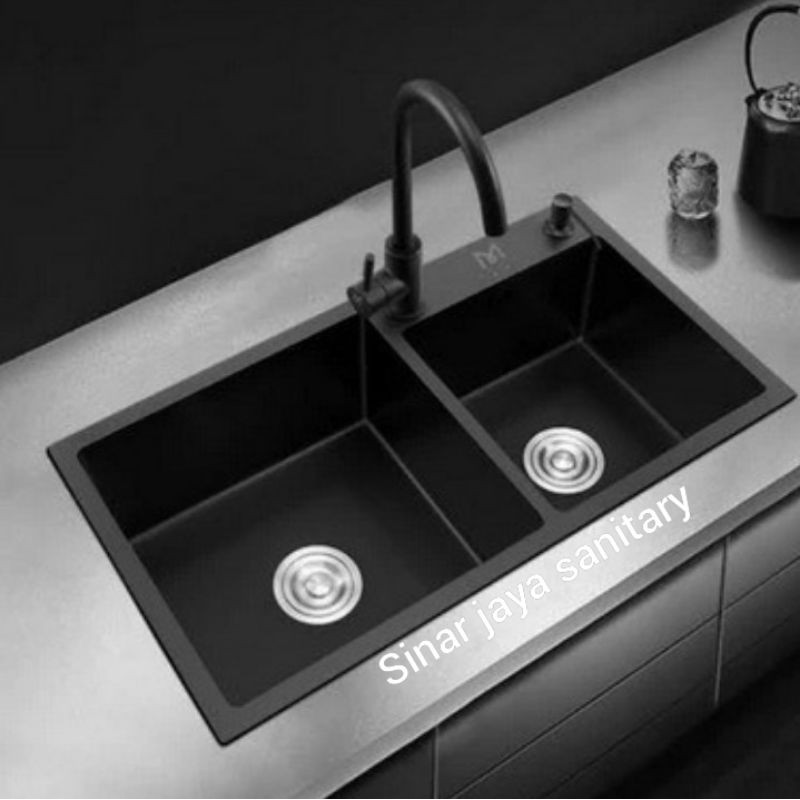 paket komplit kitchen sink minimalis hitam 8245 / Paket sink model onan 8245 black