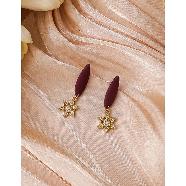 LRC Anting Tusuk Fashion Oval Rhinestone Six-pointed Star Alloy Earrings P59539