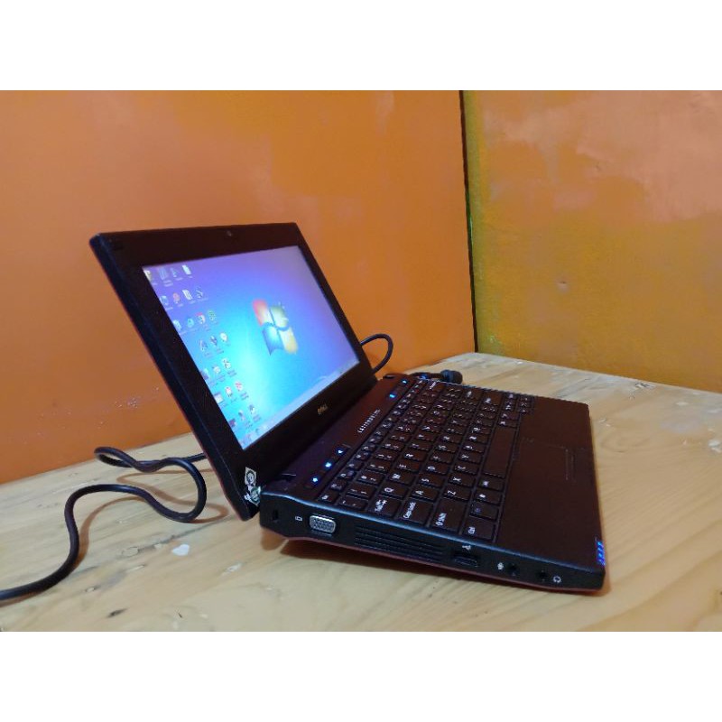 Netbook Dell latitude 2120 Intel atom RAM 2 Gb Intel graphics no minus siap pakai