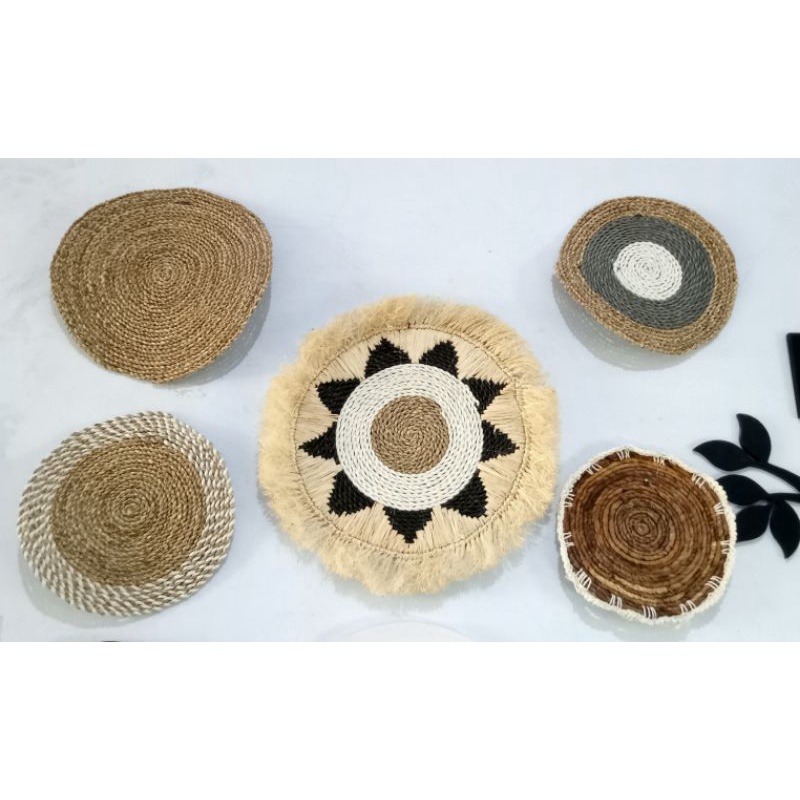 Hiasan dinding anyam / platemate anyam