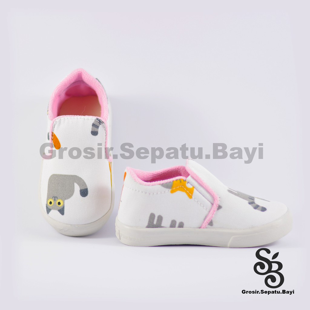 sepatu anak slip on motif kucing lucu murah