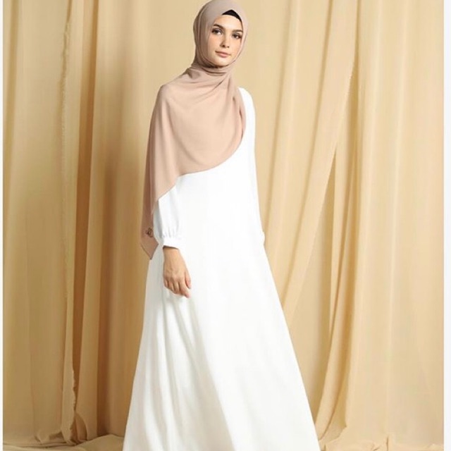 Plain dress white by heaven lights