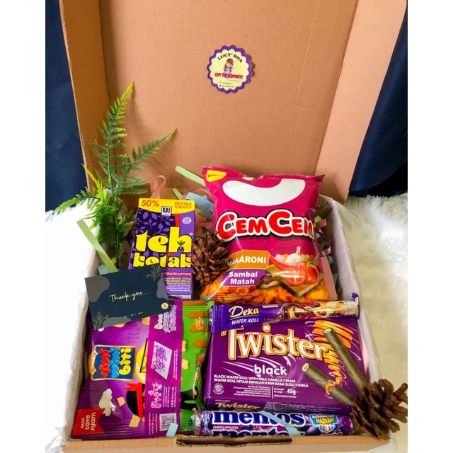 

Hampers Box Snack Murah Colours