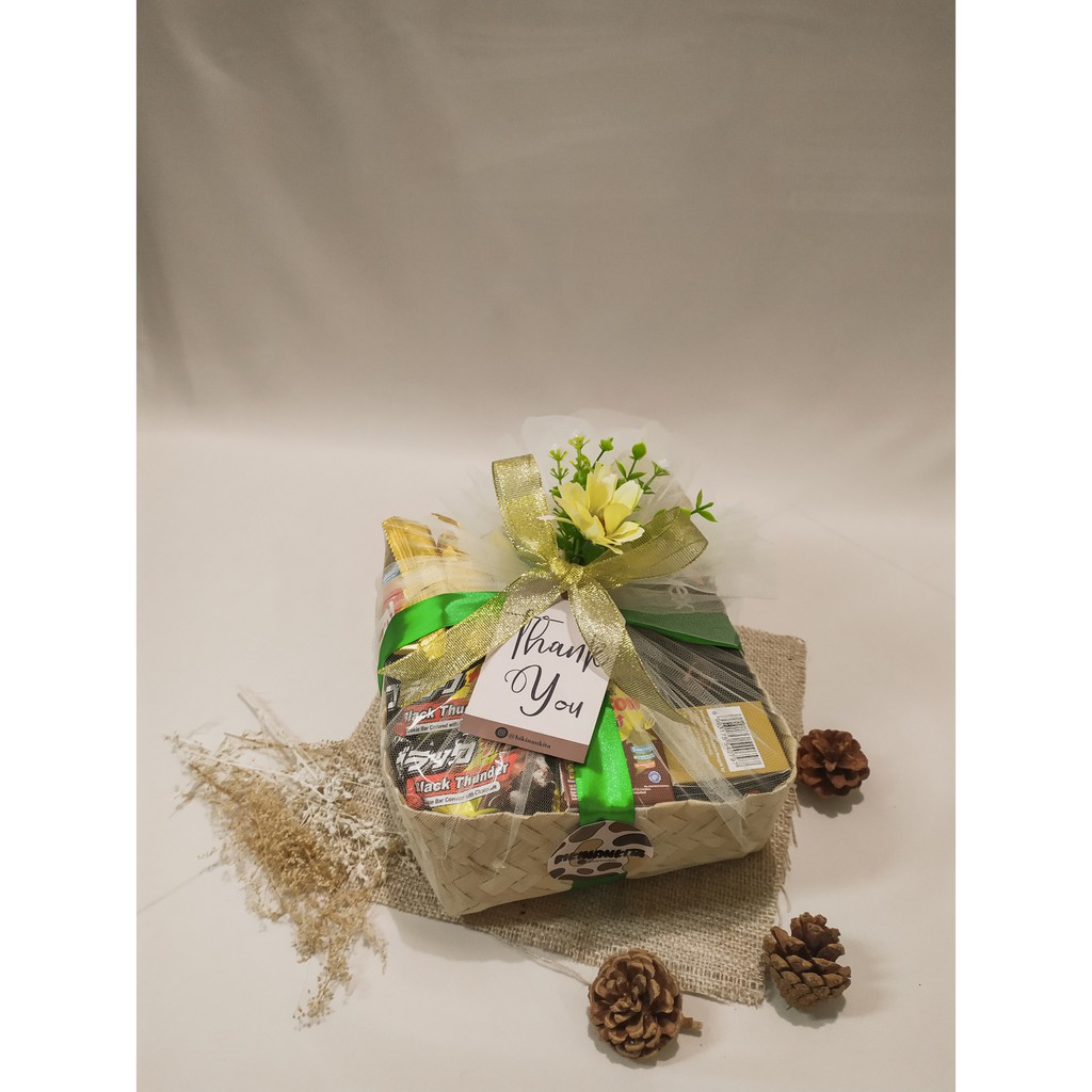 

Hampers Jajanan Kuning by bikinankita