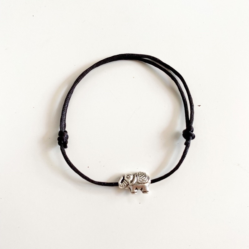 gelang tangan simple charm gajah silver loliastuff (gelang unisex/ gelang hitam/ gelang tali/ gelang charm/ gelang friendship)