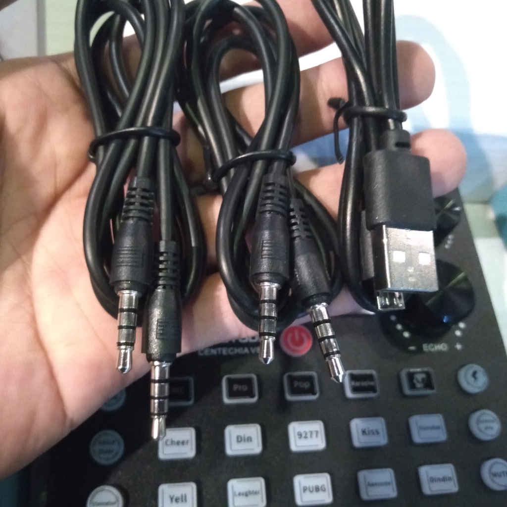 Soundcard Bluetooth V8S Dual Mic Kondenser Mixer USB External Sound Card Bluetooth Amplifier Live Broadcast Recording Special Effect Podcast