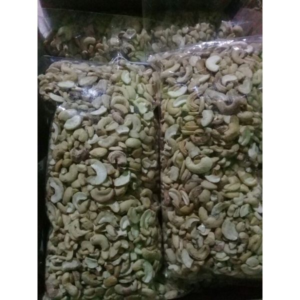 

kacang mede patahan