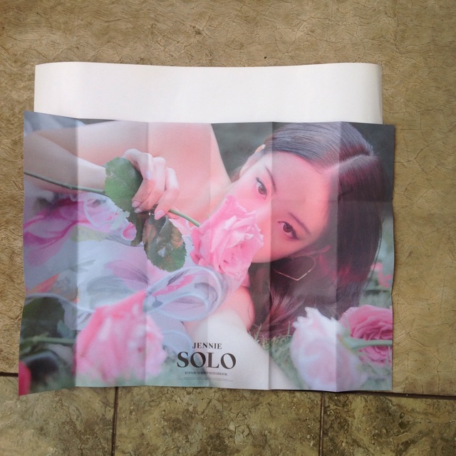Poster Jennie Album SOLO