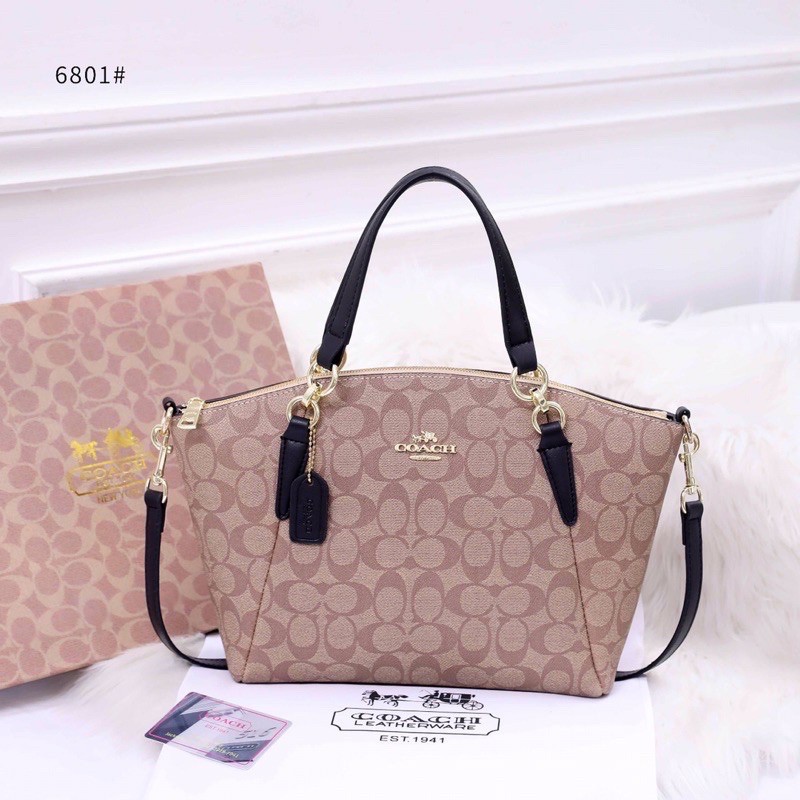 Tas Coach Kelsey Signature Bag Wanita