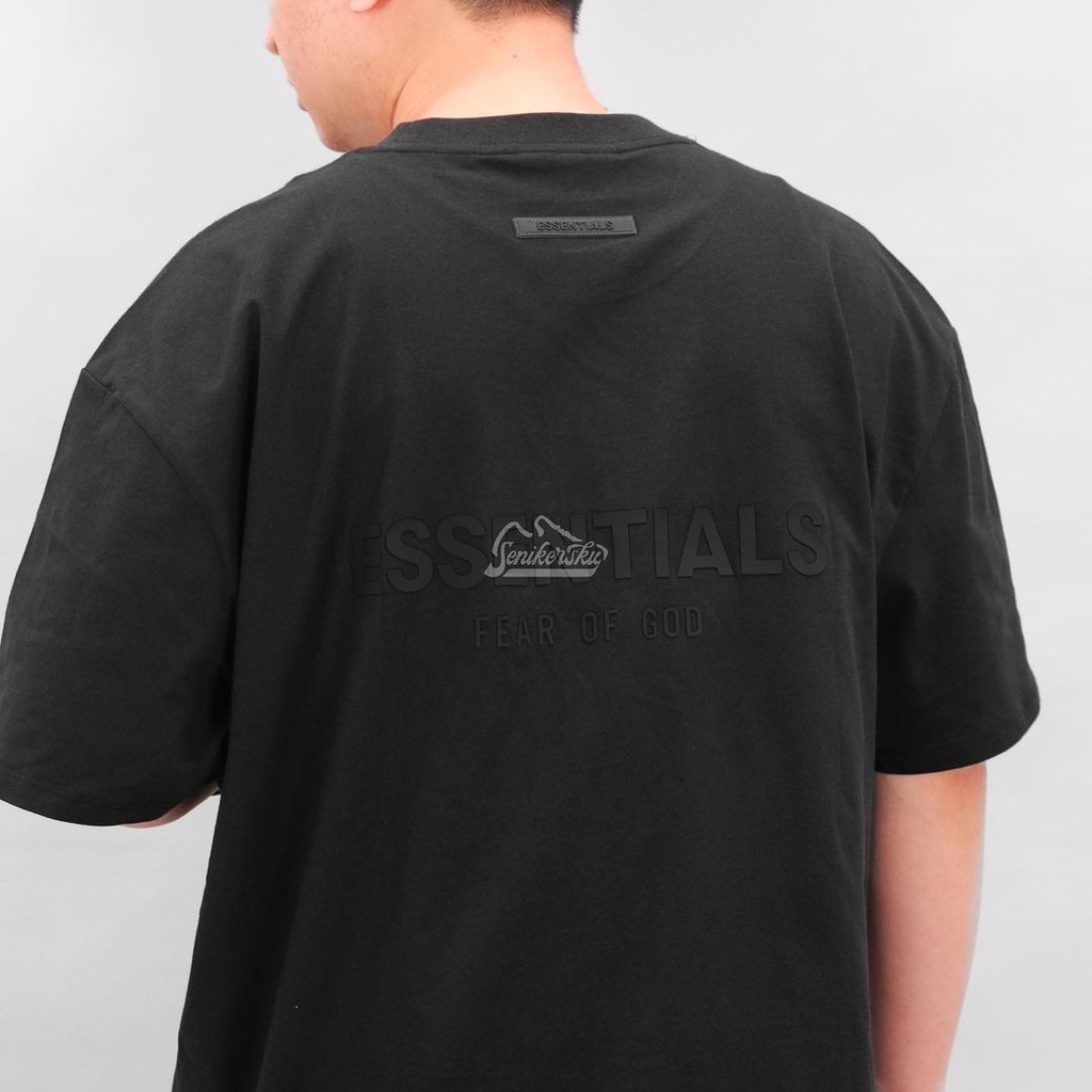 Essentials FOG Silicon Applique Backprint Black Tee SS21