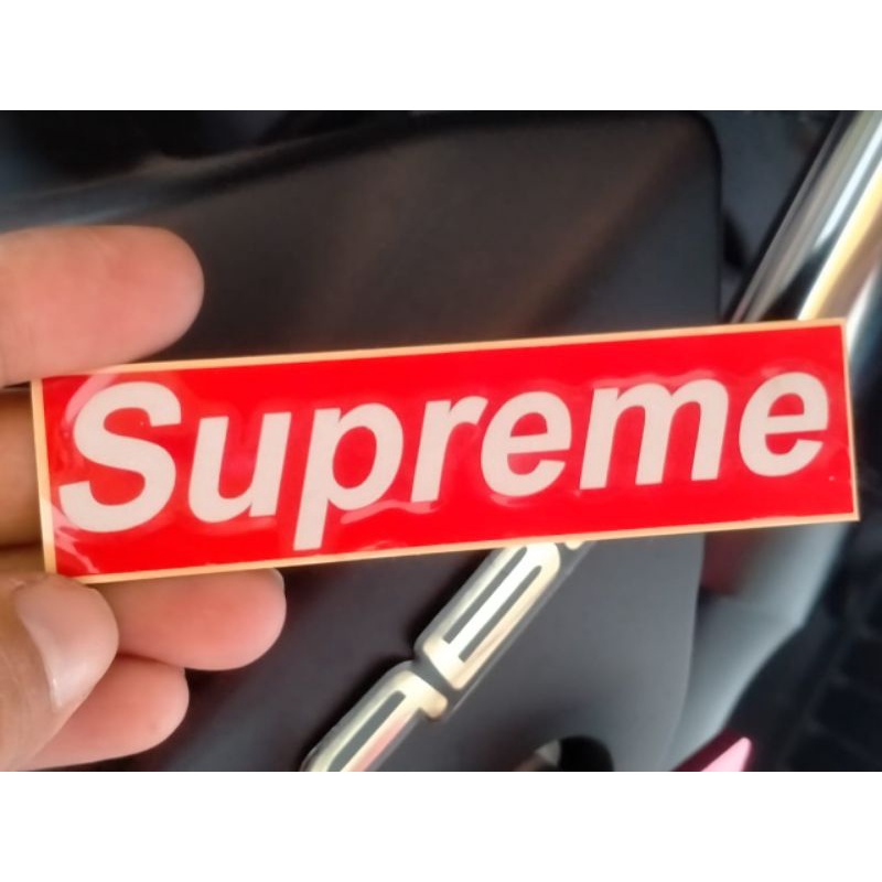 Sticker supreme cutting motor mobil
