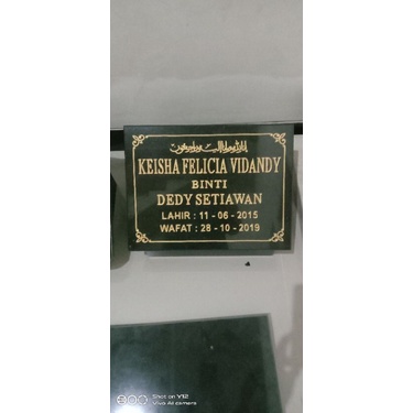 Maesan / kijing kuburan / batu nisan granit