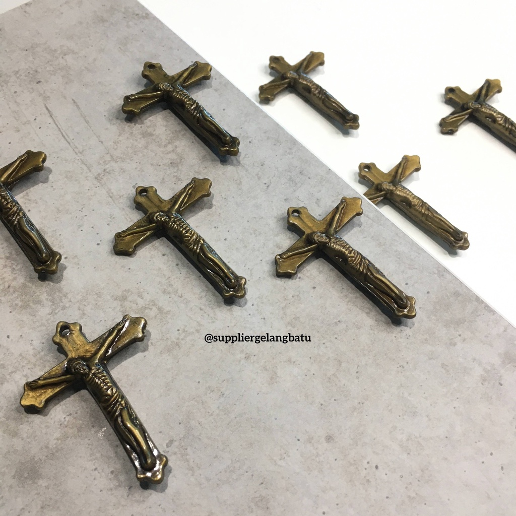 bandul SALIB YESUS etnik bakar resin BLACK GOLD bahan gelang kalung