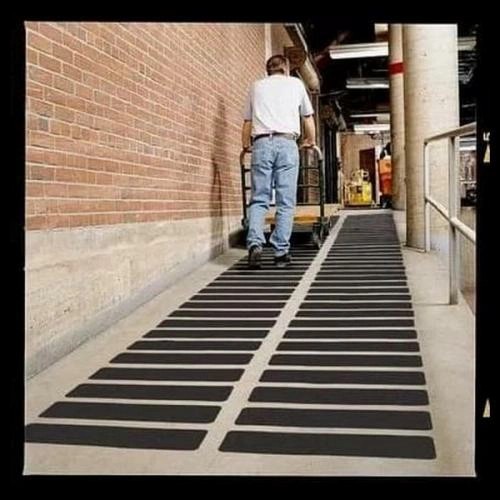 

Gilaa!!! Lakban Lantai Tangga Anti Slip Tape Safety Walk Traction 5Cm X 5M Diskon