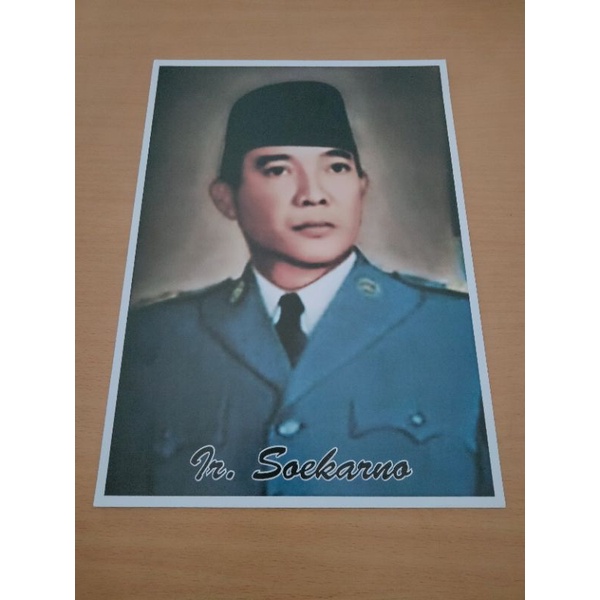 

Poster Pahlawan