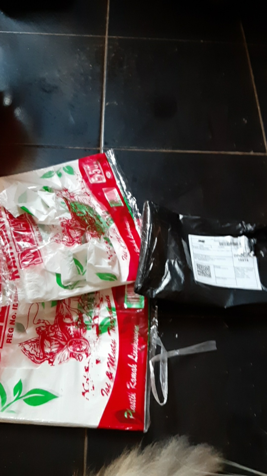 Kantong Plastik / Kresek Ramah Lingkungan Delman Uk 29 - Sni