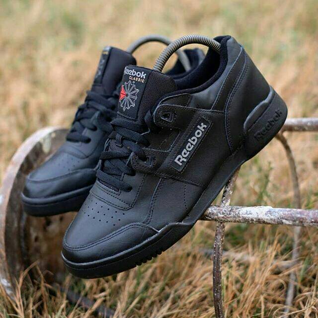 reebok classic full black