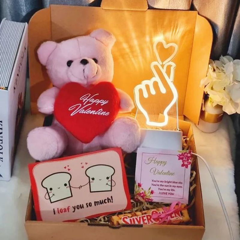 

Hampers Valentine Lampu Sarange/Kado Valentine/Kado Birthday