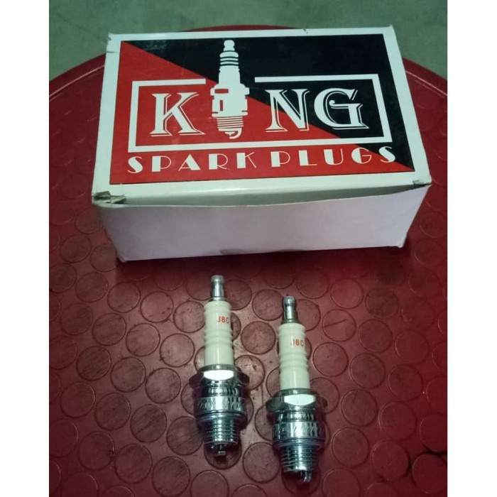 BUSI / SPARK PLUG J8C JEEP WILLYS
