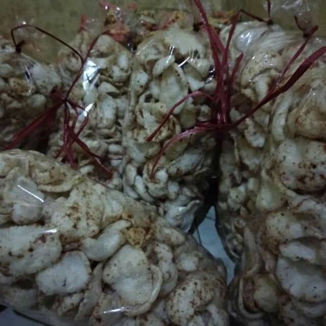 

Kerupuk mlarat khas cirebon