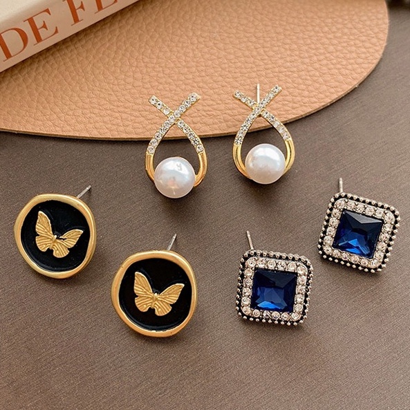 Anting Stud Hias Mutiara Berlian Imitasi Gaya Vintage Untuk Wanita