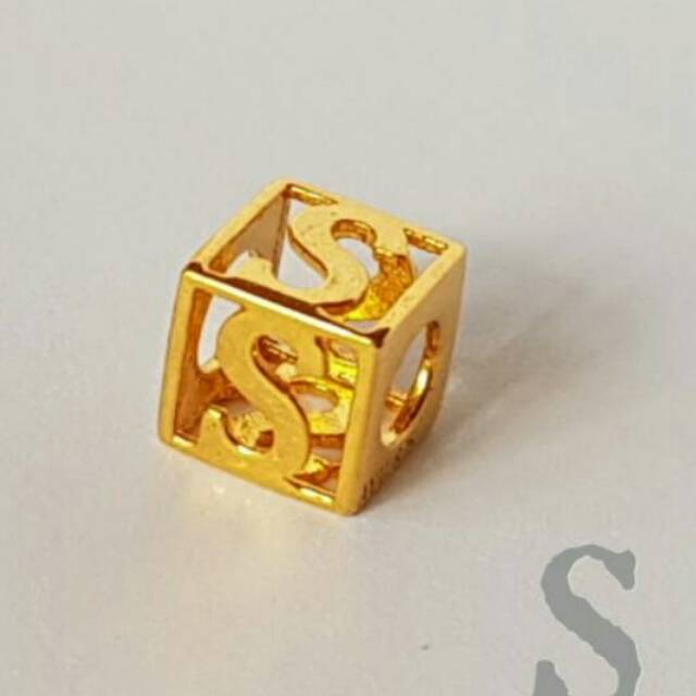 liontin emas asli kadar 875 huruf s square