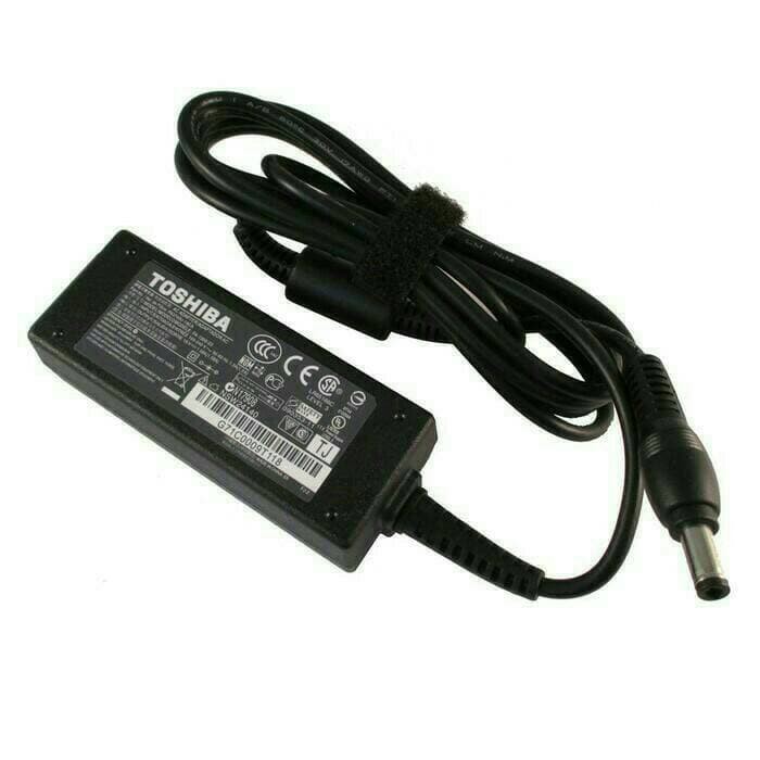 ADAPTOR Charger Original Toshiba mini 19V 1.58A (5.5*2.5)