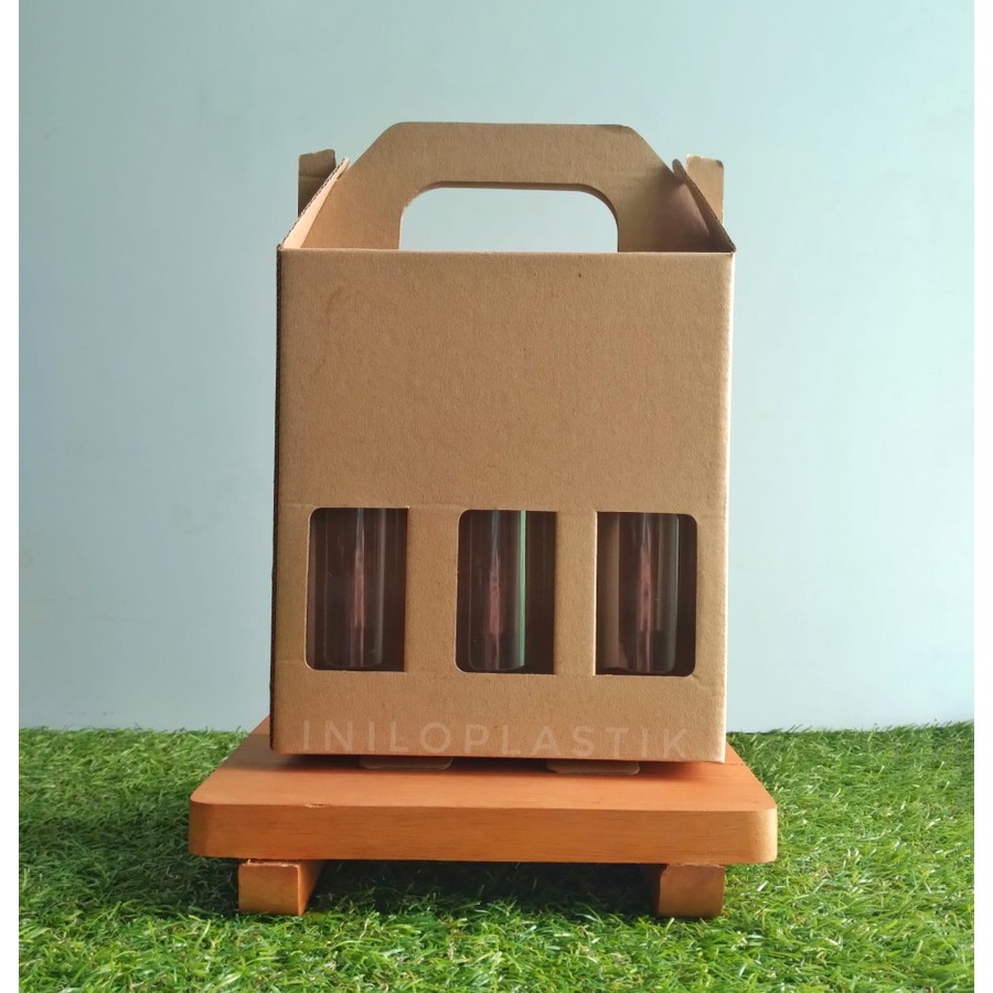 

Handle Box Botol 250ml isi 3 (17x5,5x24 cm) /Box Hamper Minuman 250ml @10pcs