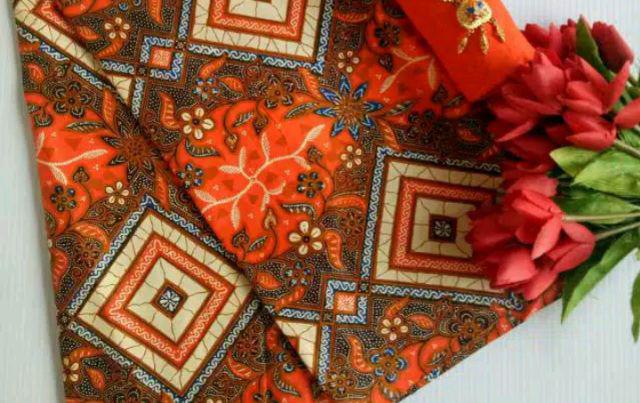 Batik Sogan Alus Dan Embos