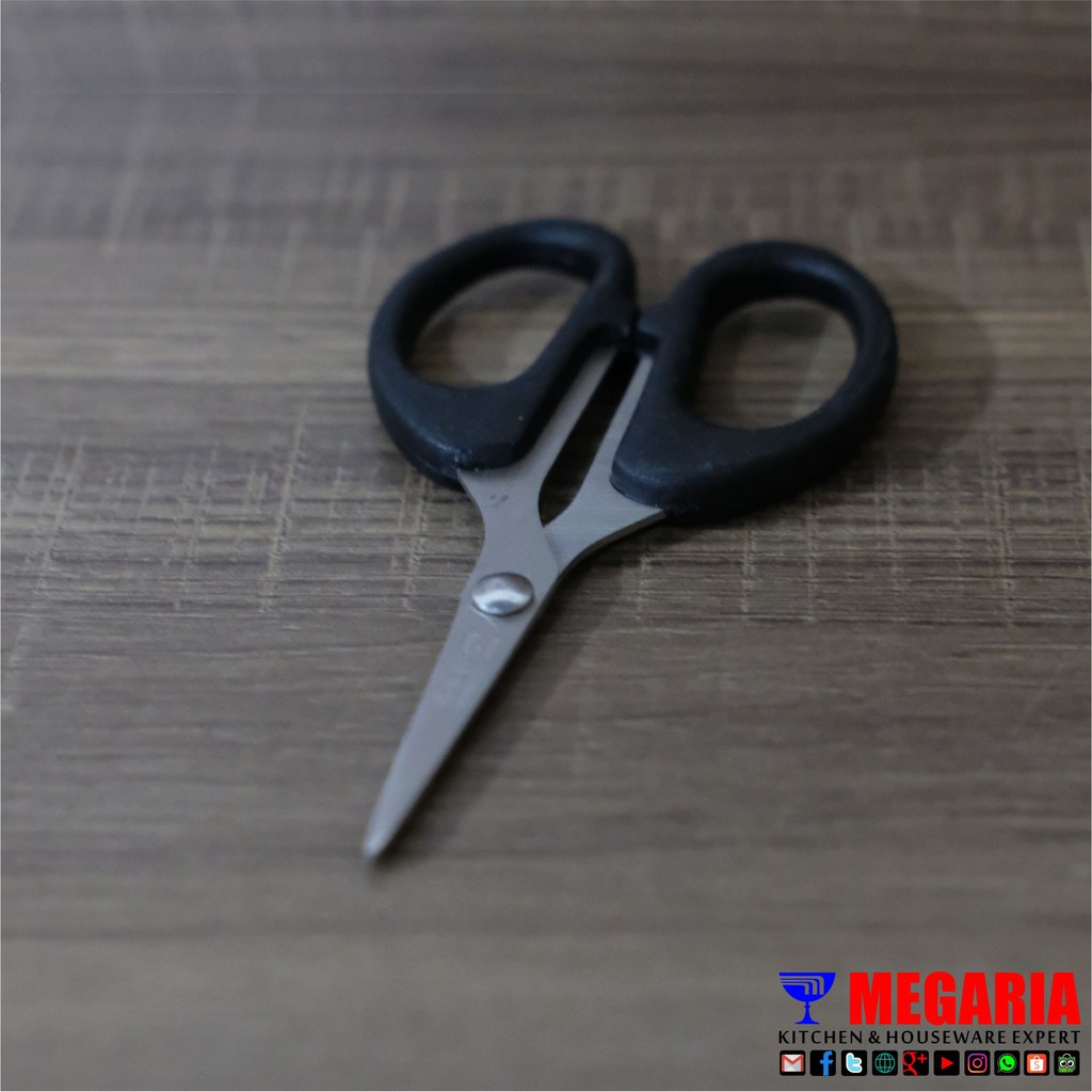 

Gunting DINGLI 4.5" DL9015/ Gunting Stainless Gagang Plastik DINGLI