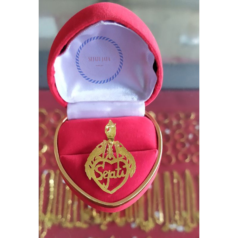 Liontin sejati variasi daun emas 24 karat