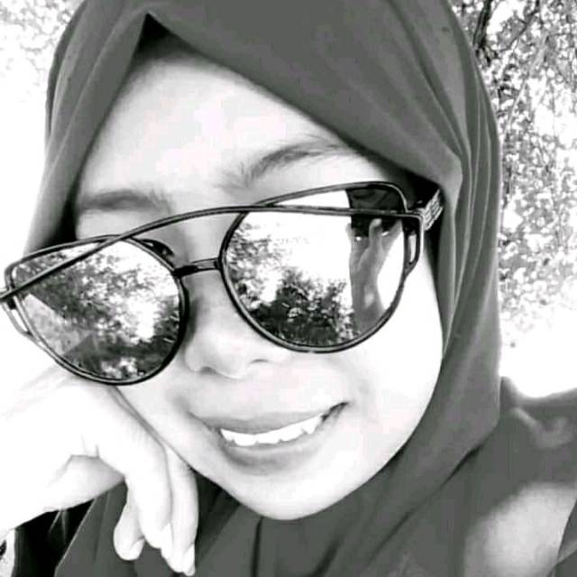 indahkhaerunnisa1717