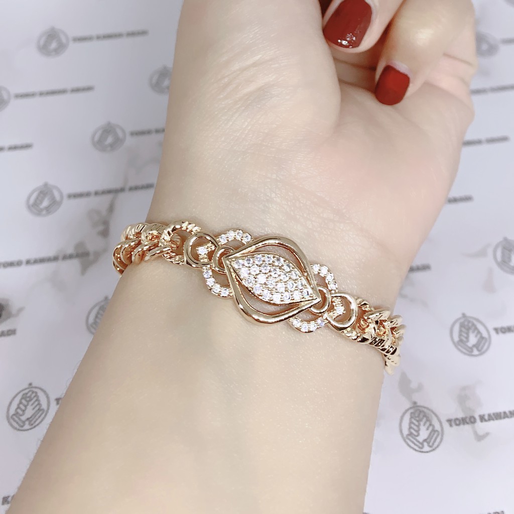 Gelang Tangan Xuping Gold Perhiasan Fashion Wanita Dewasa Rantai Plat Fullmata *14