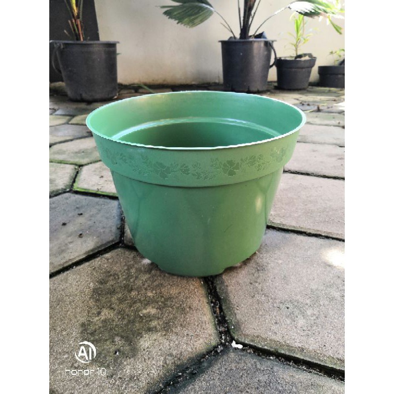 Pot Bunga Pot Tanaman Plastik  25CM