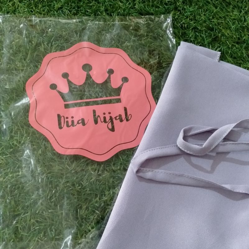 Jilbab Instan Hijab Bergo L Maryam Diamond Cantik Tali Belakang-Silver