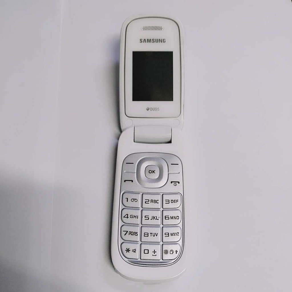 hp lipat samsung E1272 murah jadul samsung lipat dual sim-Putih