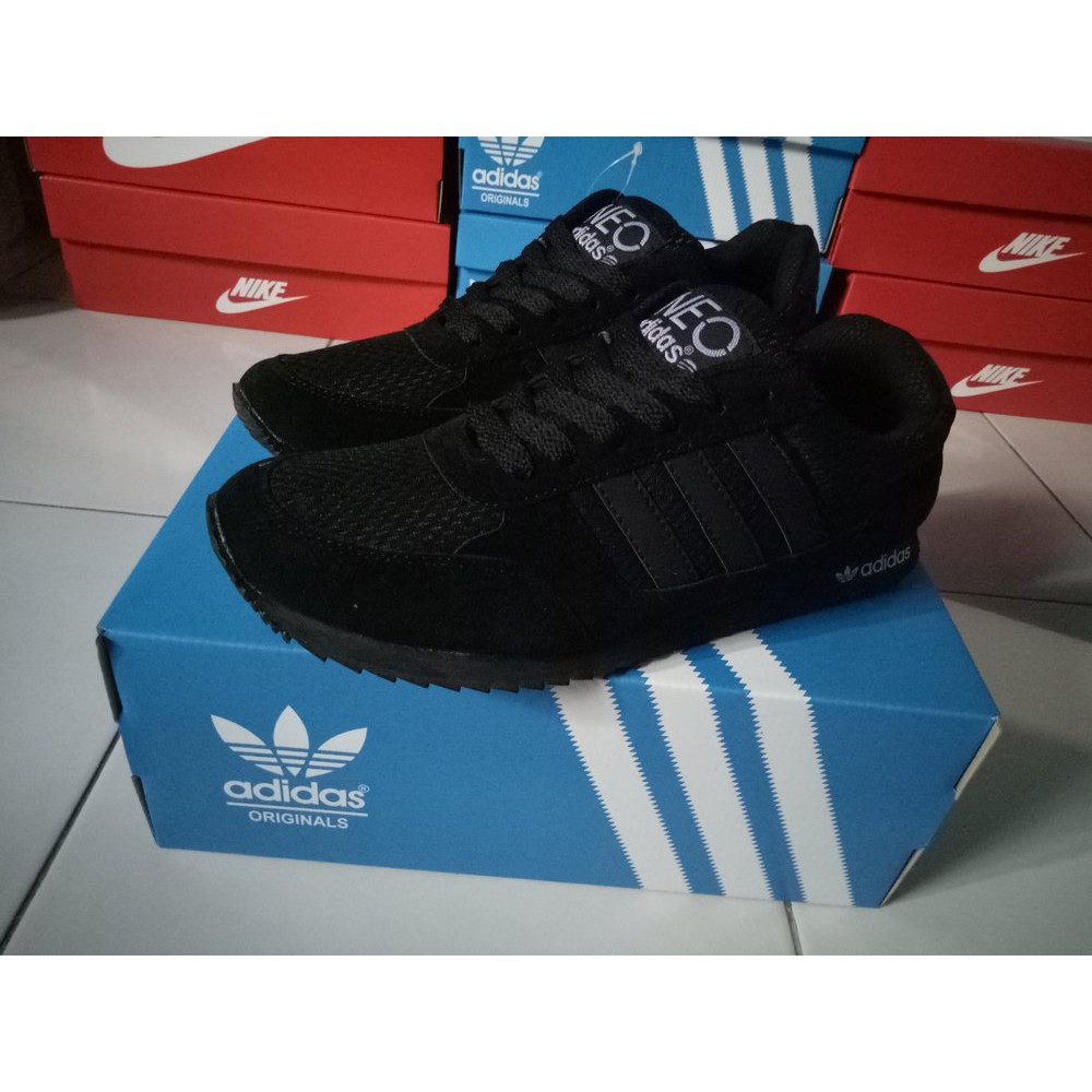 SEPATU SEKOLAH  SPORT ADIDAS NEO CITY RACER HITAM POLOS Diskon