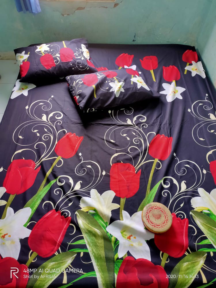 Selimut Vallery Quicy Navy 160x200