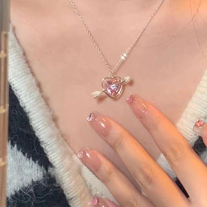 COD❤️Kalung Love Cinta Fashion Korea Perhiasan Bentuk Panah Hati Aksen Berlian Warna Pink Untuk Hadiah Ulang Tahun-A.one