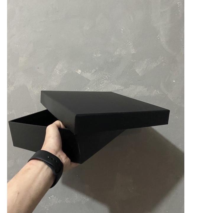 

♗ Hardbox polos black all in siap dipakai lsg order yaa! tersedia 3 size small medium large siap kir