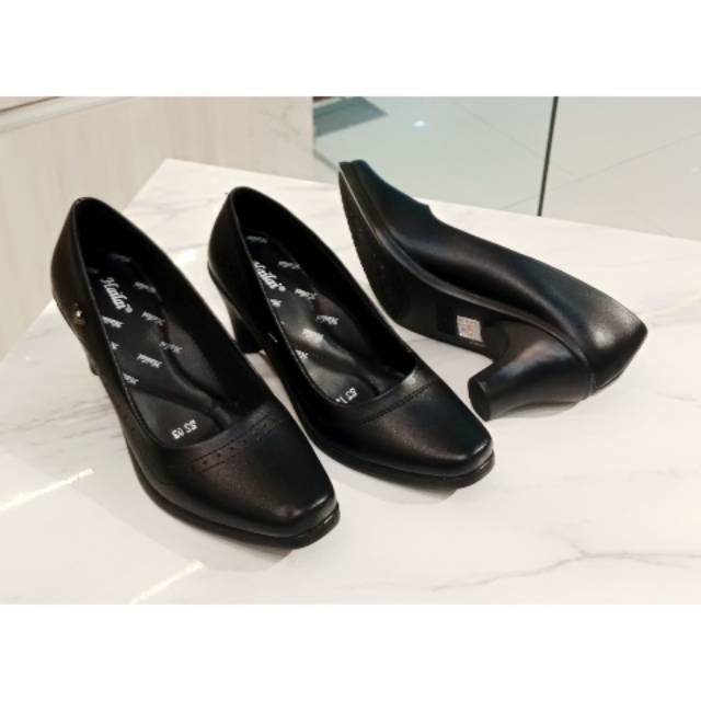 Sepatu kerja wanita hailai. SS