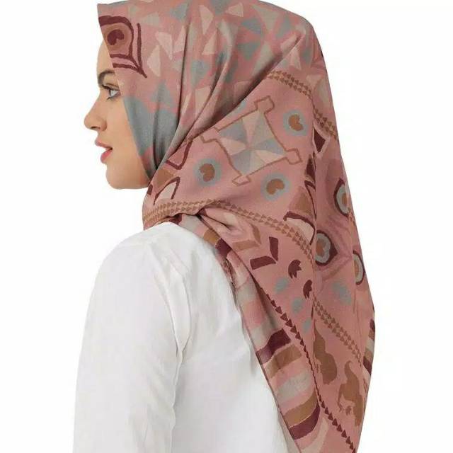 Jasmine Scarf Pink by KAMIIDEA