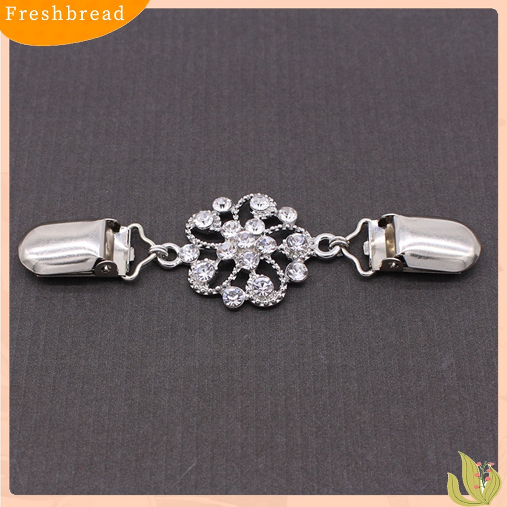 [ TERLARIS]Brooch Flower Pendant Hollow Design Clothes Decor Fashion Brooch Pin for Weeding