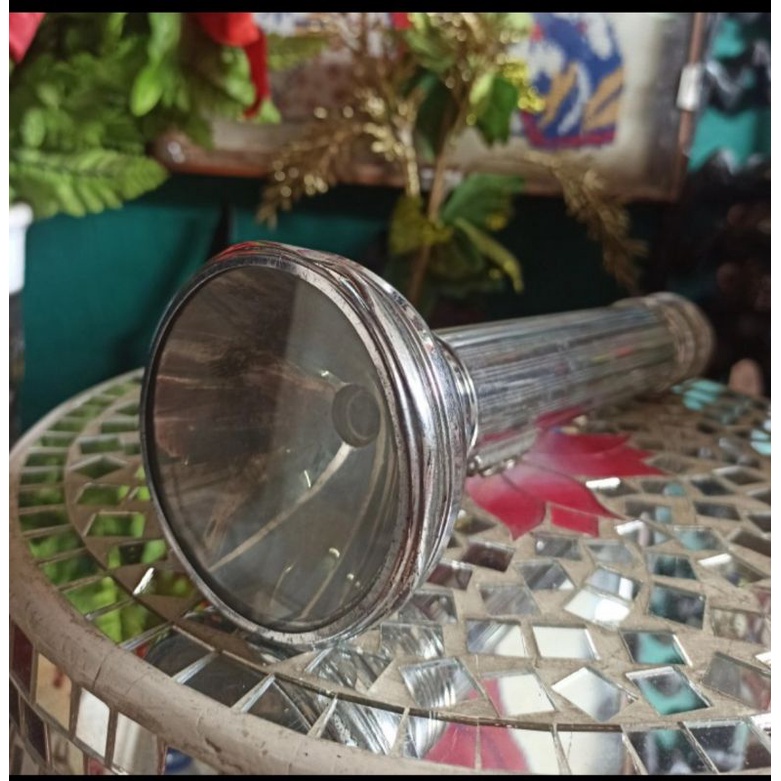 Senter tua & lama Eveready Hongkong koleksi jadul  panjang 26 cm CACAT