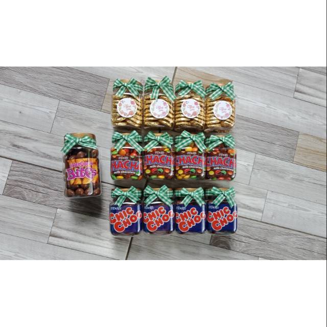 

Parsel coklat lebaran / paket coklat / coklat toples mini