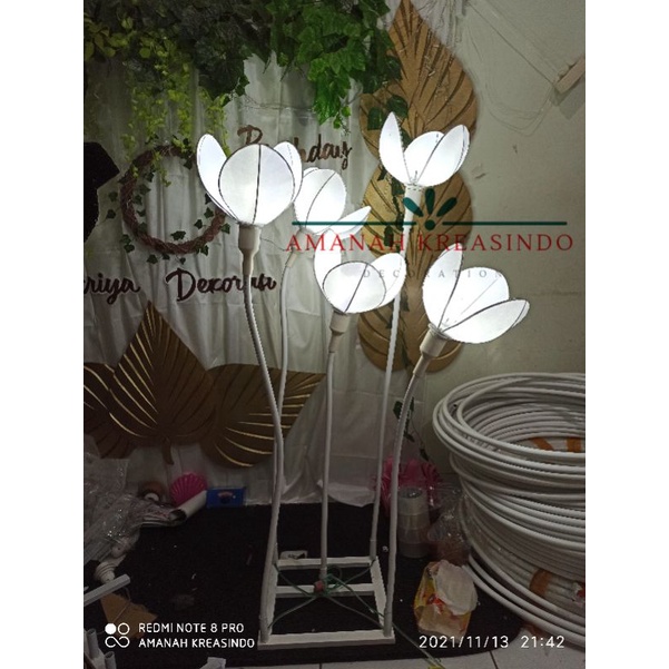 STANDING BUNGA LAMPU DEKORASI KUNCUP TULIP UNTUK WEDDING/PELAMINAN