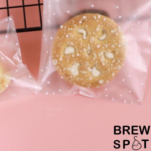 

Plastik Doff Polkadot dengan Perekat - Plastic Dot Cookies 10x10 cm